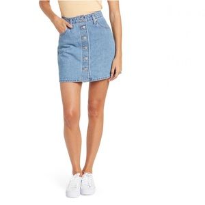 Levi’s Size 26 Notch A Line Skirt
